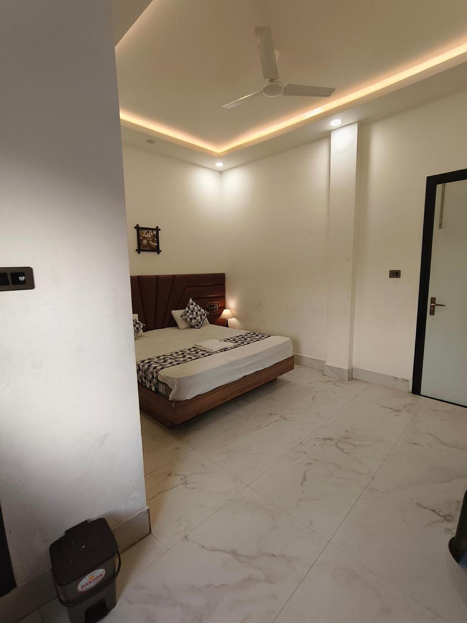 Hotel Modi Palace, Chanderi Mp Eksteriør billede